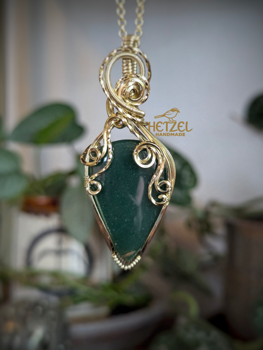 Glimmergrove – Green Aventurine Wire Wrapped Pendant Necklace